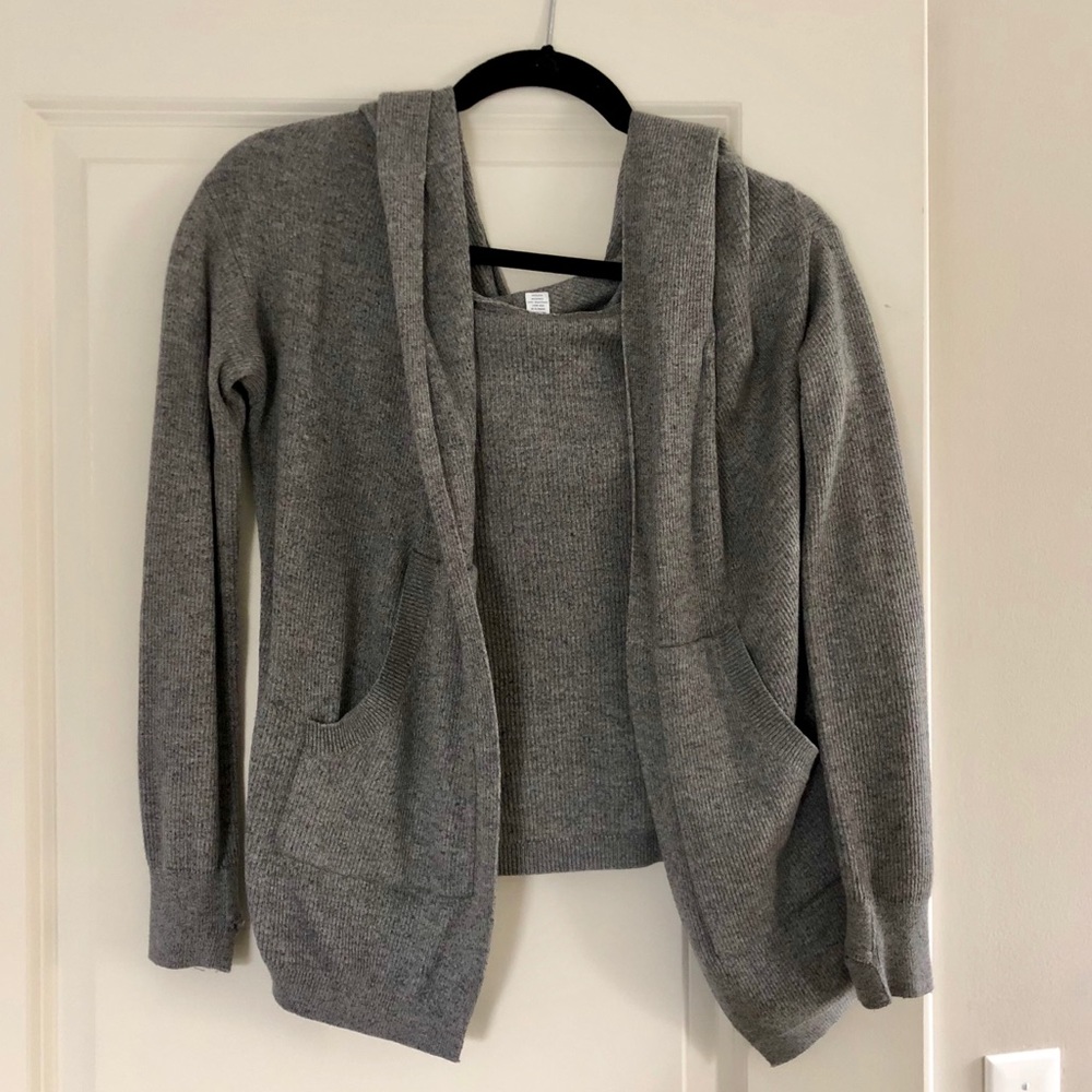 Lululemon gray pocketed hoodie